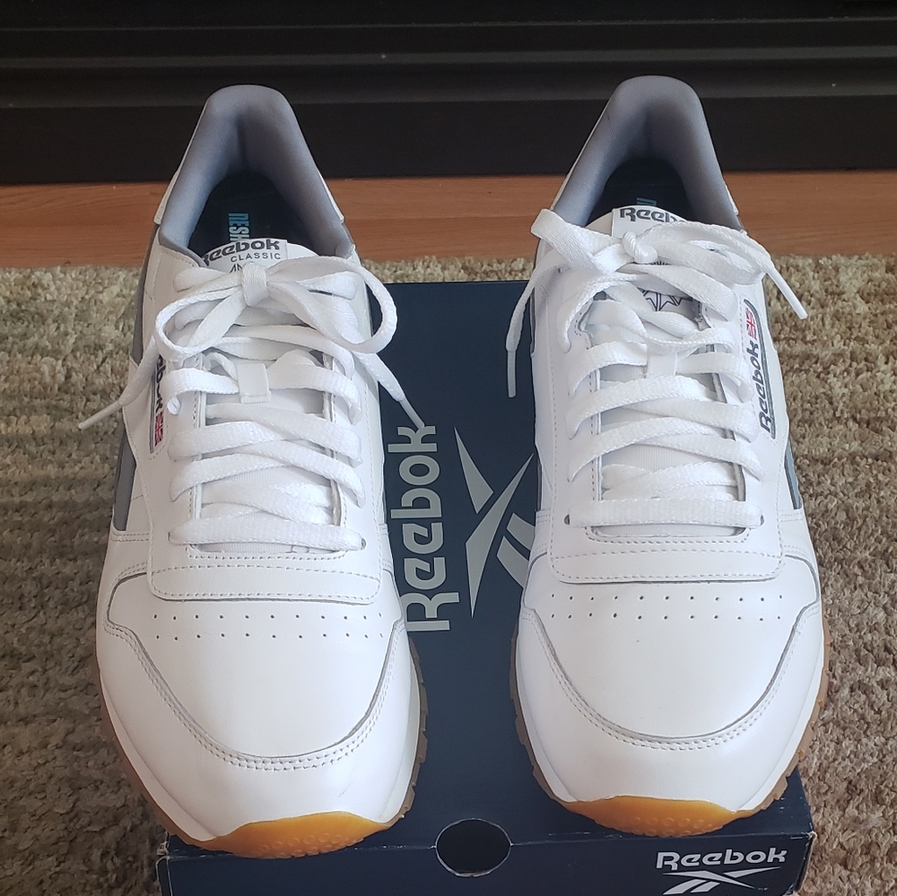 Reebok CL Leather